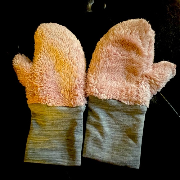 The North Face Toddler Mittens. Pink s/p 2T-3T - Picture 1 of 3